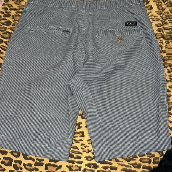 Men’s Vissla shorts size 29 - Picture 3 of 5